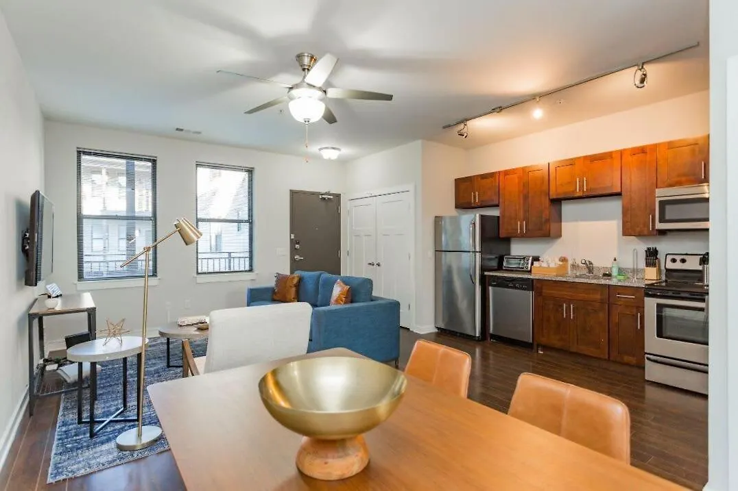 아파트 Cozysuites Two Alluring Music Row Condos W Parking 내슈빌