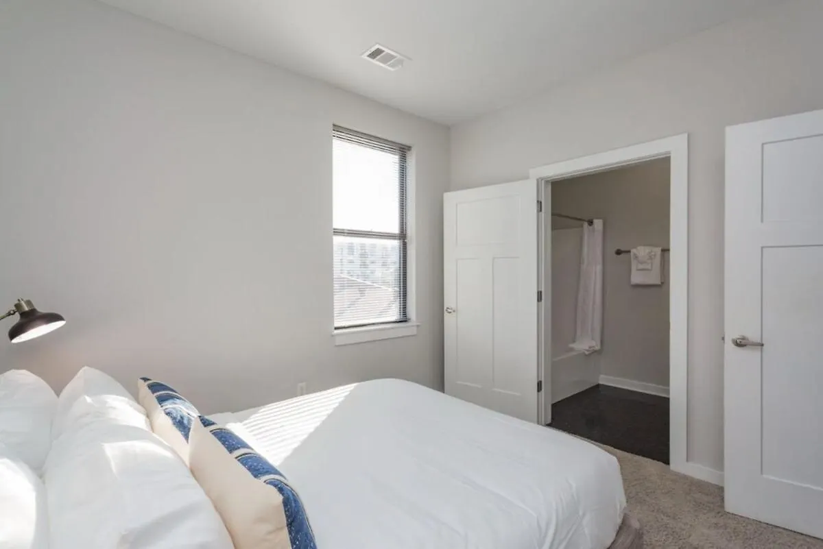 Cozysuites Two Alluring Music Row Condos W Parking 내슈빌 아파트